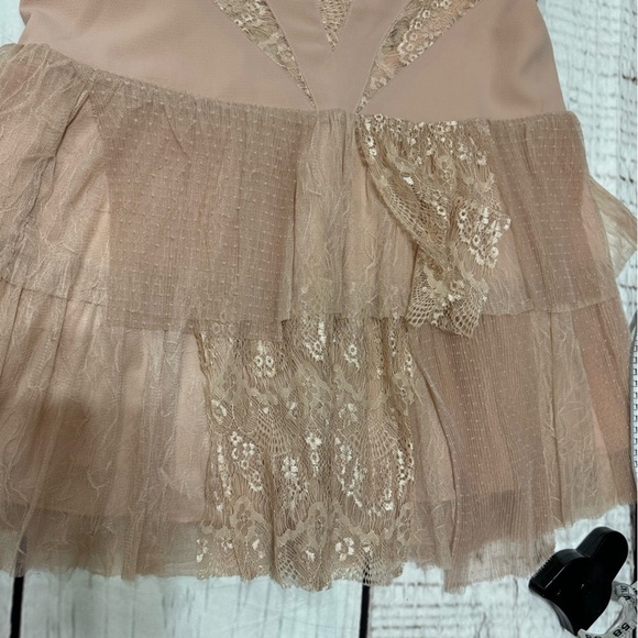 FREE PEOPLE “Dove Dress” Partial sheer Lace Drop waist tiered Skirt Size 12 nwt - Picture 11 of 16